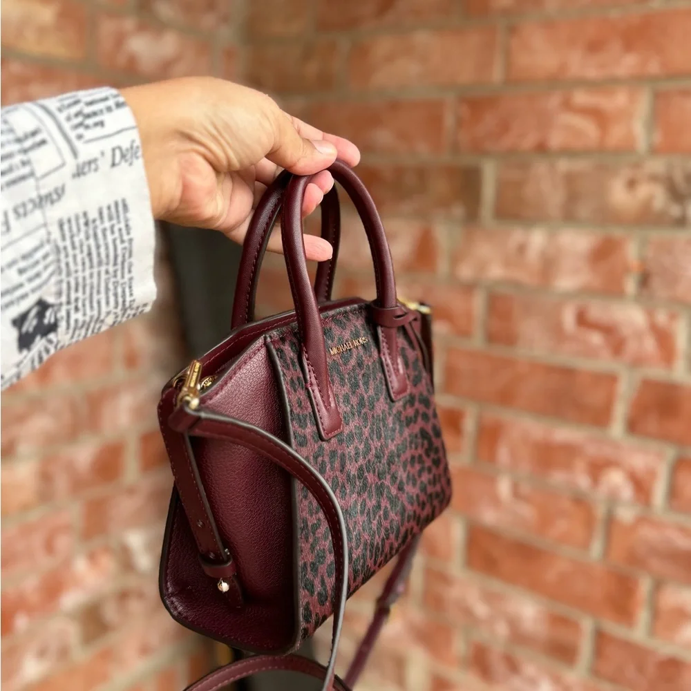 Michael Kors Avril XS Leather Handbag Satchel Crossbody Bag Oxi Blood Purse